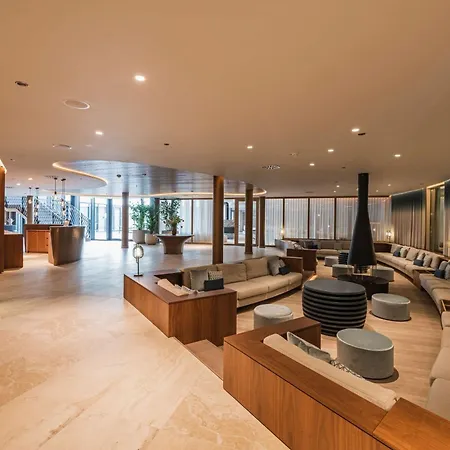 Infinity Hotel & Conference Resort Munich-3